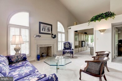 10837 Luxberry Dr, Rockville, MD 20852 - photo 4