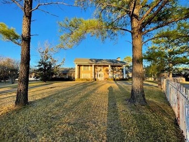 401 Eagle Dr, Bedford, TX 76021 - photo 4