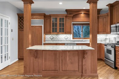 23 Deerpath Ln Colts Neck NJ-027-027-4M3