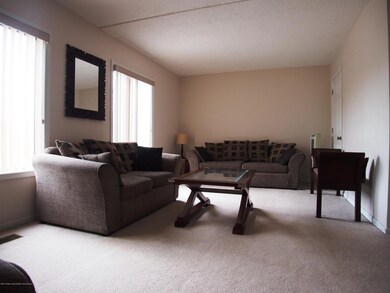(6)Living Room
