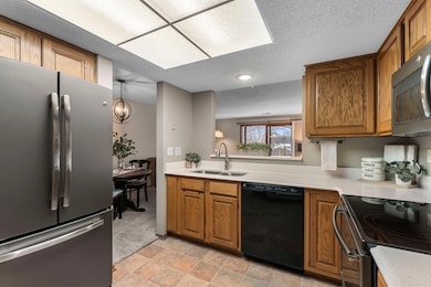 20 Windsor Ln unit 304A, New Brighton, MN 55112 - photo 7