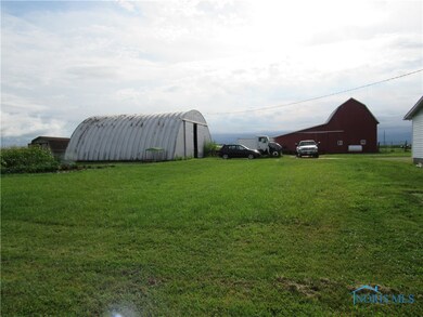EXTERIOR BUILDINGS....40X40 QUONSET HUT & 24X34 BA
