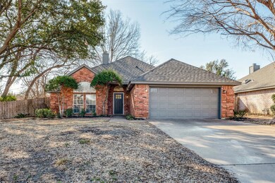 8908 Marti Ln, North Richland Hills, TX 76182 - photo 4