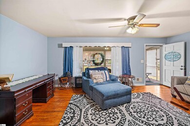 20 Hudson St, Taylors, SC 29687 - photo 4