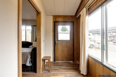 901 E 12th St, Newberg, OR 97132 - photo 4