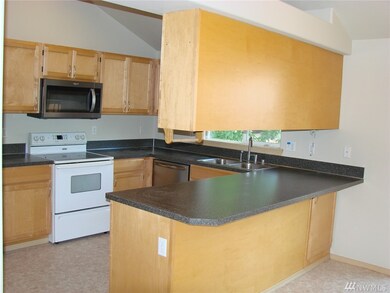 2350 Carnation Ct, Port Orchard, WA 98366 - photo 3