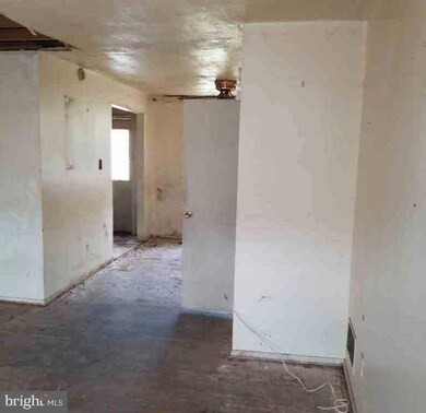 2626 Lauretta Ave, Baltimore, MD 21223 - photo 4