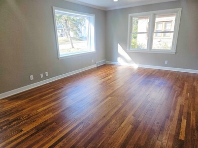 215 Robert Ave, Rockford, IL 61107 - photo 5