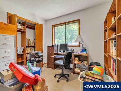 6593 Rippling Brook Dr SE, Salem, OR 97317 - photo 4