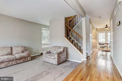 6318 Pitch Pine Ct, Sykesville, MD 21784 - photo 3