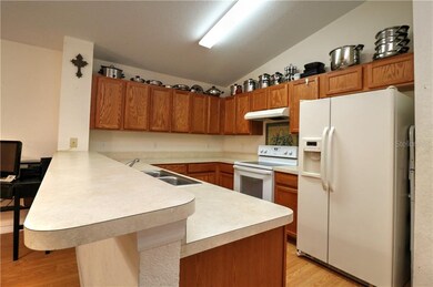 12364 NE 48th Loop, Oxford, FL 34484 - photo 4