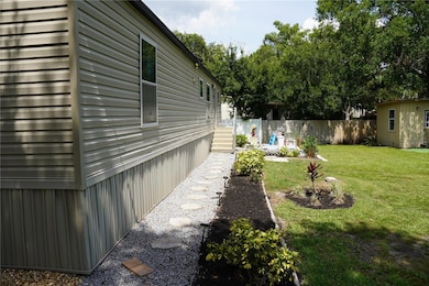 The side of the back exteriot