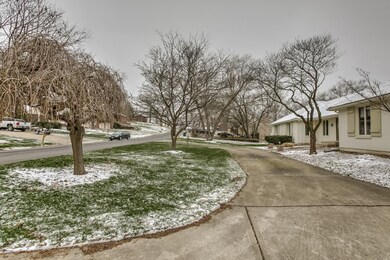 Great neighborhood and landscaping