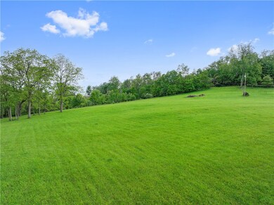 884 Linden Rd, Eighty Four, PA 15330 - photo 7