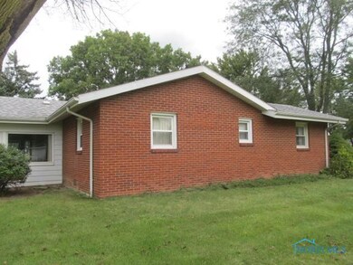 1884 N Genoa Clay Center Rd, Genoa, OH 43430 - photo 4
