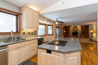 2600 Alpine Ct NE, Cedar Rapids, IA 52402 - photo 6