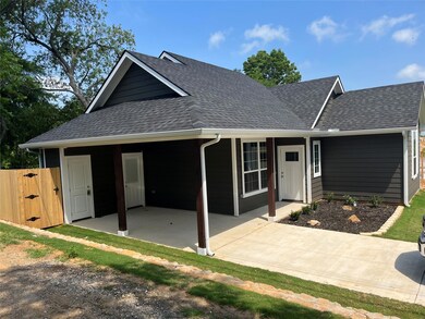 751 N Eddy Ave, Denison, TX 75020 - photo 2