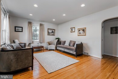 1 Walnut Hill Ln, Havertown, PA 19083 - photo 3