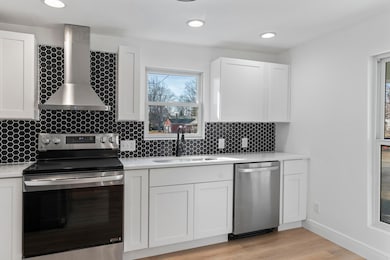 89 W Maple St, North Lewisburg, OH 43060 - photo 5