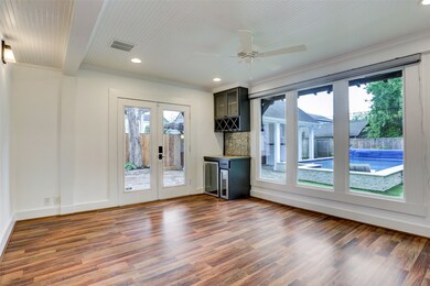 2121 Oxford St, Houston, TX 77008 - photo 5