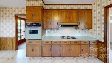 Electric cooktop and oven are ready for that cook in all of us!