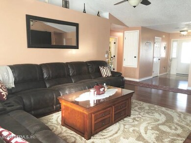 5348 Vivera Ln, Jacksonville, FL 32244 - photo 3