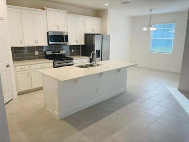 Kitchen / Dining Area