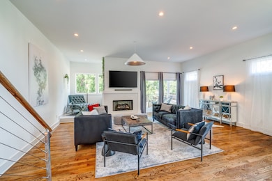 936 Southside Place, Nashville, TN 37203 - photo 7