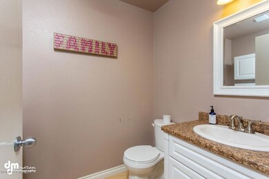 Half Bath_6025-SMALL