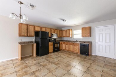 4205 Donna Ct, Granbury, TX 76049 - photo 4