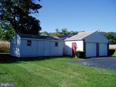 370 Mill St, Boyertown, PA 19512 - photo 7