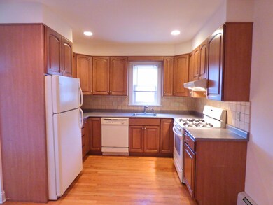 9 Sound View Ct unit 2A, Greenwich, CT 06830 - photo 2