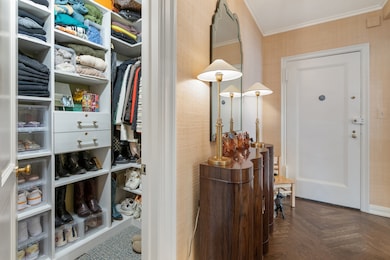 Prewar Sutton Place unit 3A, New York, NY 10022 - photo 4