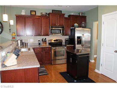 4628 Meadowside Terrace, High Point, NC 27265 - photo 7