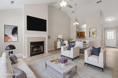 unlisted-address, Knoxville, TN 37923 - photo 2