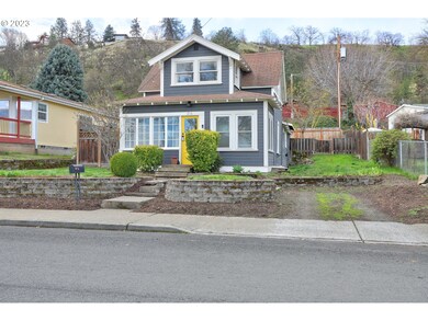 216 E 14th St, the Dalles, OR 97058 - photo 3