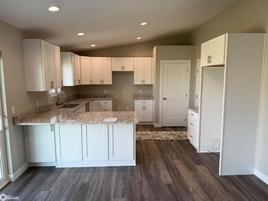 629 Meadow Ln, Carroll, IA 51401 - photo 7