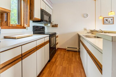 12 Sugar Brook Rd unit H2, Peru, VT 05152 - photo 5