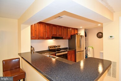 3304 Tapestry Cir, Burtonsville, MD 20866 - photo 7