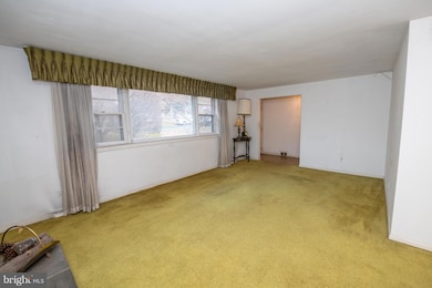 1300 Kirks Ln, Dresher, PA 19025 - photo 7