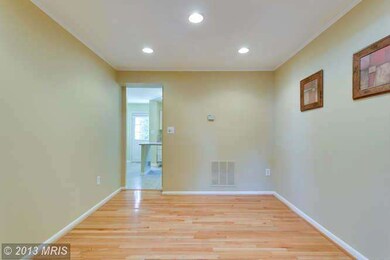 3045 White Birch Ct, Fairfax, VA 22031 - photo 4