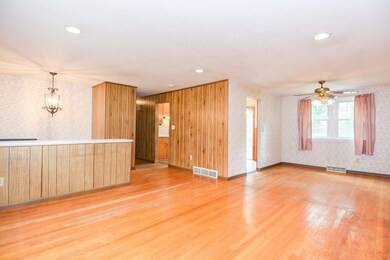 712 Norfolk St, Holliston, MA 01746 - photo 7