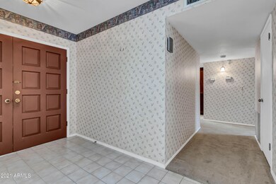 2431 E Sahuaro Dr-31