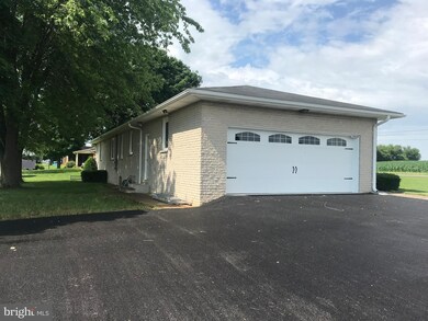 14624 Greencastle Pike, Hagerstown, MD 21740 - photo 2