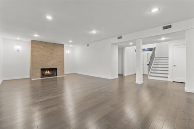 9043 Briar Forest Dr, Houston, TX 77024 - photo 3