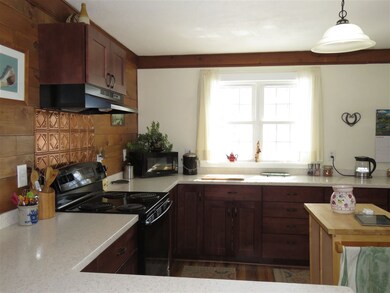 22 W Main St, Newton, NH 03858 - photo 3