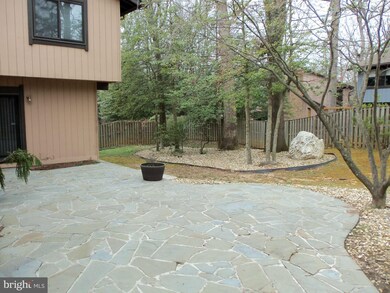 5402 Southport Ln, Fairfax, VA 22032 - photo 4