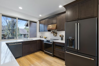 1281 Highland View Loop, Redmond, OR 97756 - photo 5