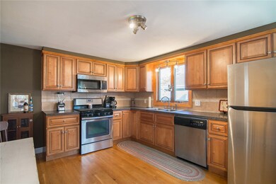 26 Whitcomb Rd, Riverside, RI 02915 - photo 7