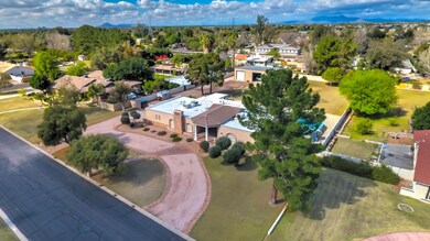 4120 E Fairview Cir-105